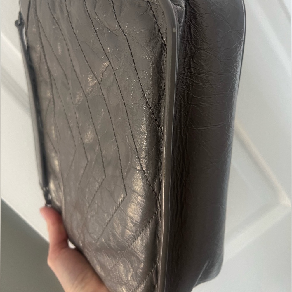 Like New YSL Niki Medium Bag Color Fog - Picture 16 of 17